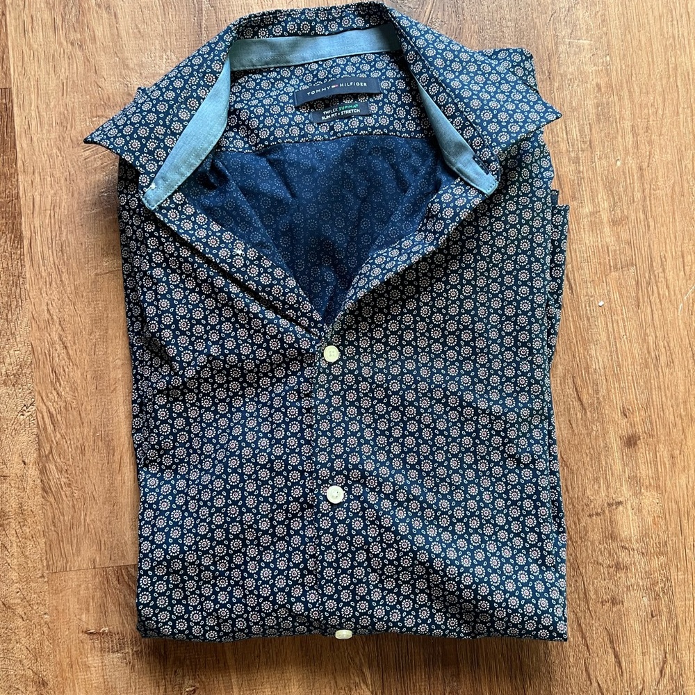 TOMMY HILFIGER | NAVY PATTERNED BUTTON-UP